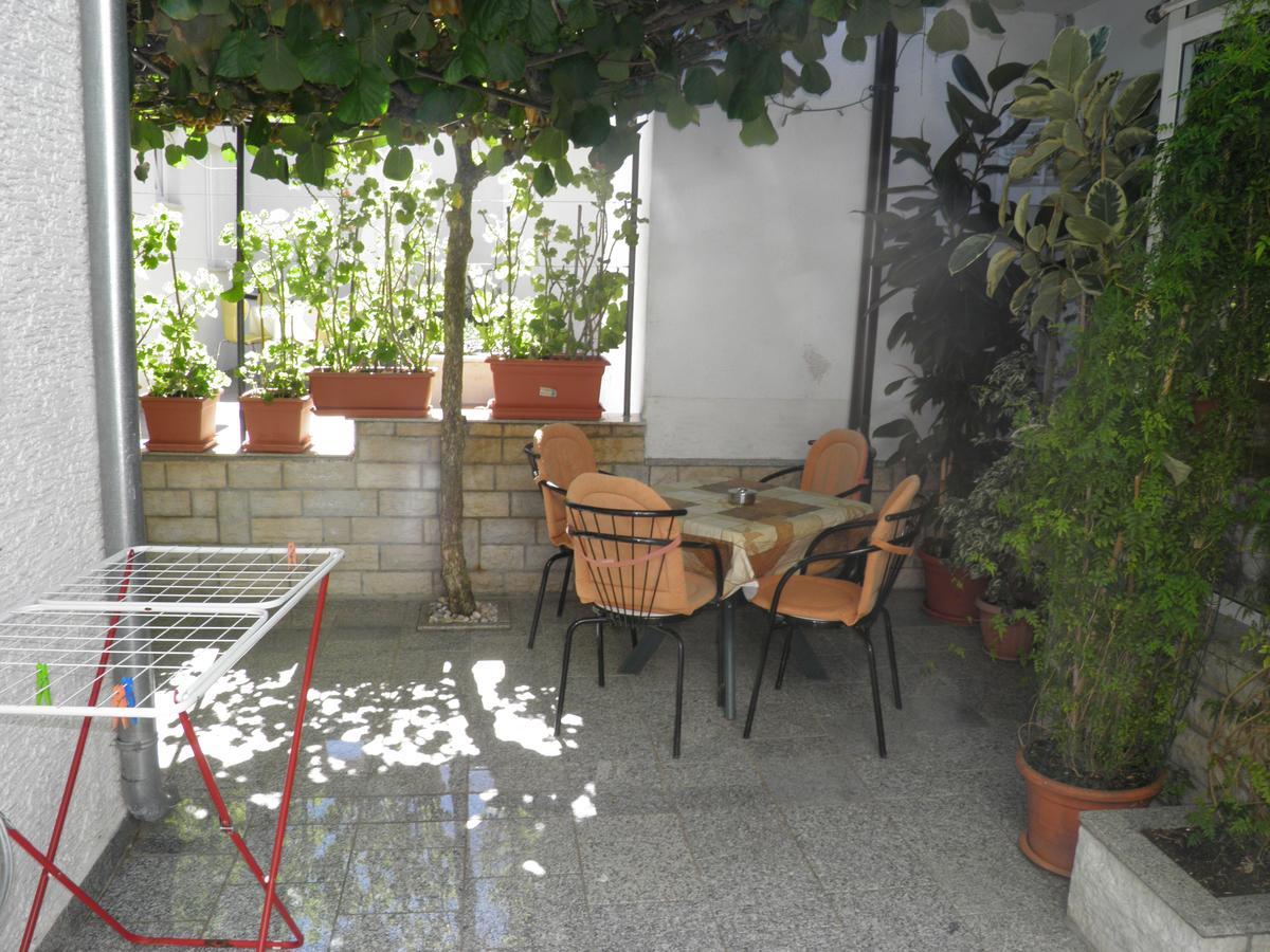 Apartment Mira Poreč Exterior foto