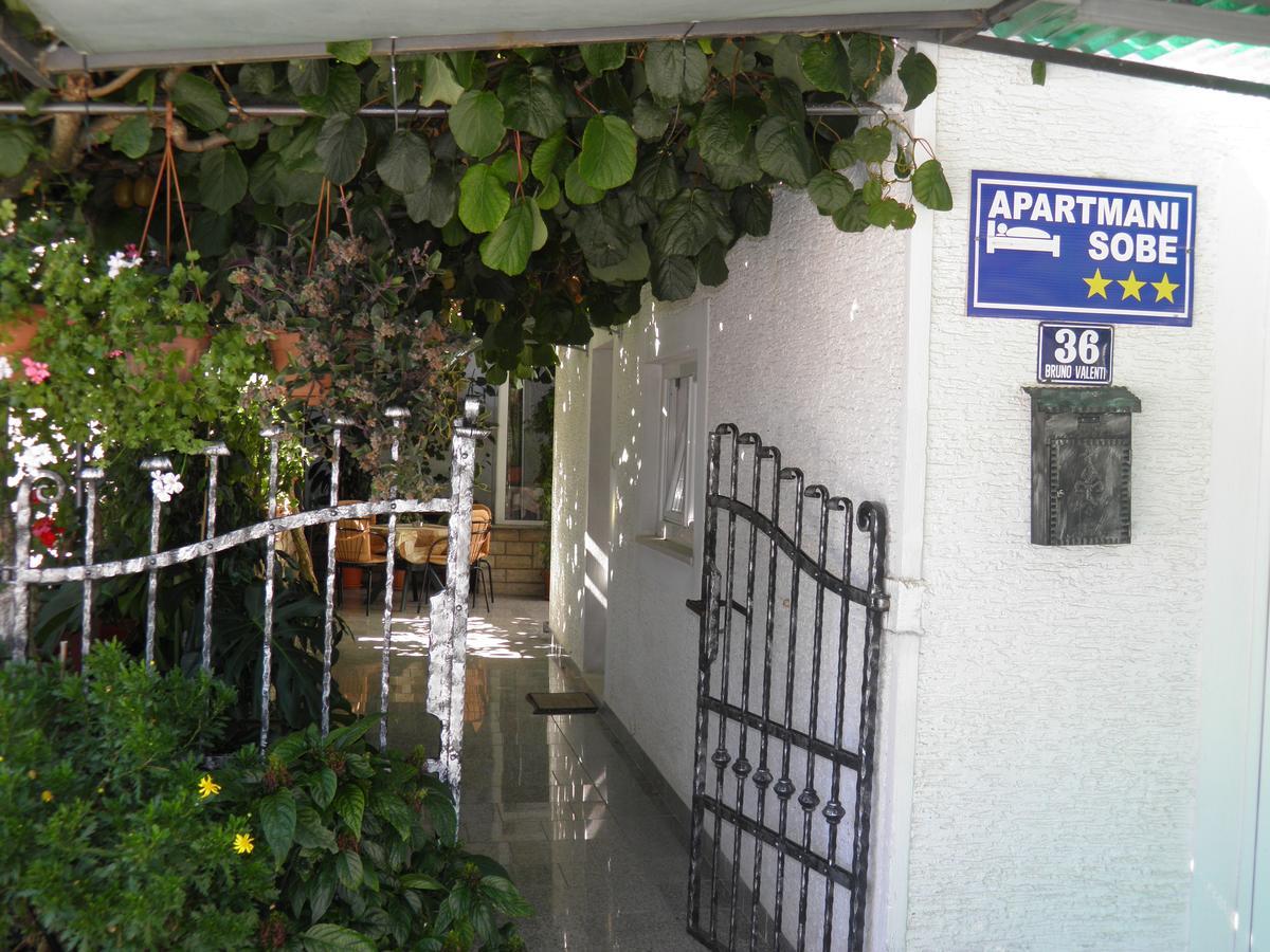 Apartment Mira Poreč Exterior foto